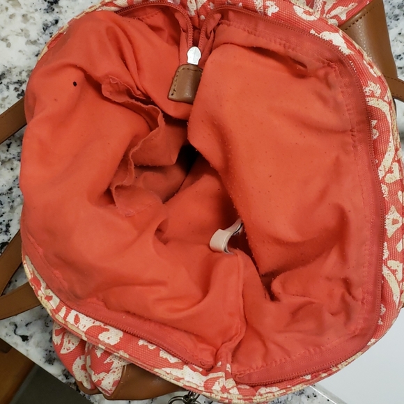 Old Navy Shoulder bag for summer - Picture 5 of 5